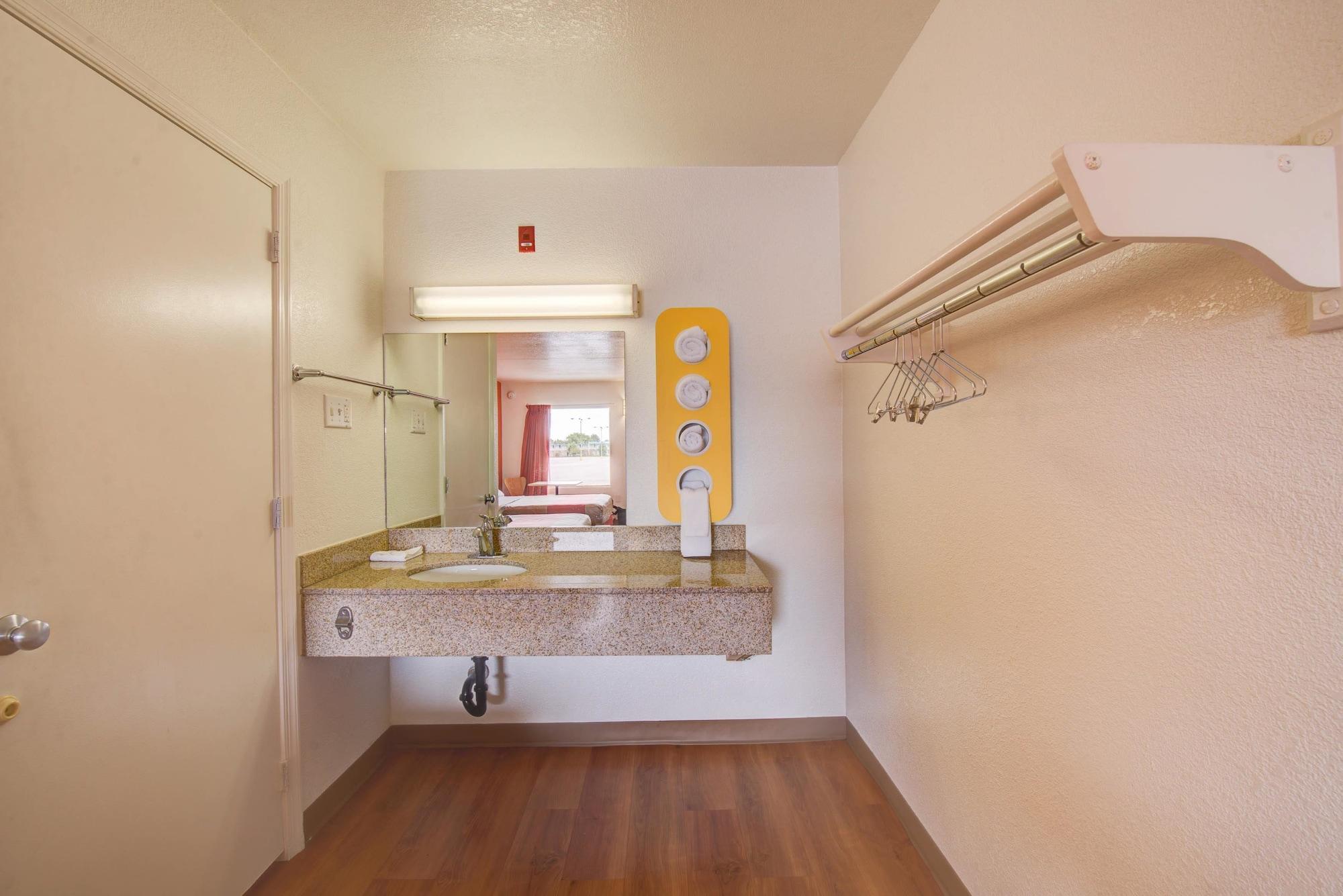 Motel 6-Norfolk, Va Ngoại thất bức ảnh